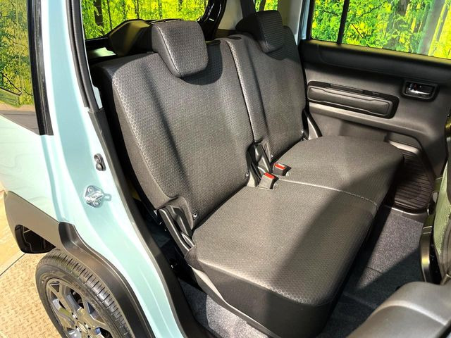 ���i���ȃI���W�i���t���A�}�b�g���I�v�V�����ɂĂ��p�ӂ��Ă���܂��B���D���ȃf�U�C����J���[�����Ԃɍ��킹�đI��ł����������Ƃ��ł��܂���