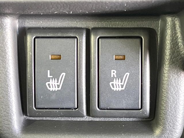 【シートヒーター】寒い日に重宝するシートヒーター!エアコンより早く温まってくれるので寒がりの人も安心ですね♪エアコンの温風は乾燥するから苦手、という方にもをおすすめです。