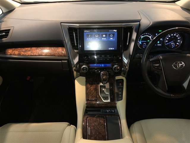 アルファードハイブリッド 2.5 G Fパッケージ E-Four 4WD