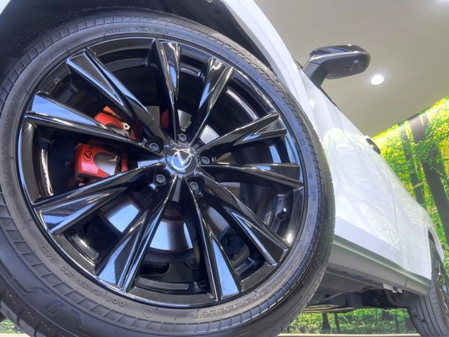 �y����20�C���`�A���~�z�C�[���z�O�ςɃ}�b�`���������A���~�z�C�[���𑕒����Ă���܂��B�e��ЊO�A���~�z�C�[����A�X�^�b�h���X�^�C�����戵�����Ă���܂��B���񂲑��k����������