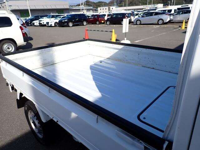 �g���b�N�̉ב�B���Ђ����X�����A��Ԃ����m�F���������B