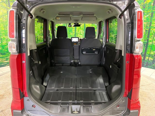 ���i�̂���������ʋ΁A���}���ɏ\���ȉ׎��X�y�[�X���m�ۂ��Ă���܂��B�Z�J���h�V�[�g��|���ƁA�傫�ȉו��̐ύڂ��\�ł���