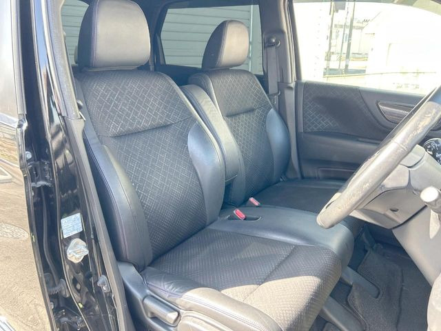 �^�]�Ȃ܂��ɂ͏\���ȃX�y�[�X������A�啿�ȕ��ł��������^�]���Ă�����������ł��B