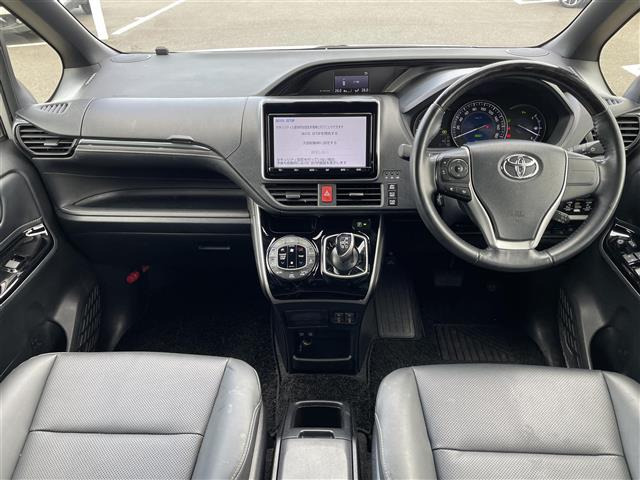 エスクァイアハイブリッド1.8 Gi