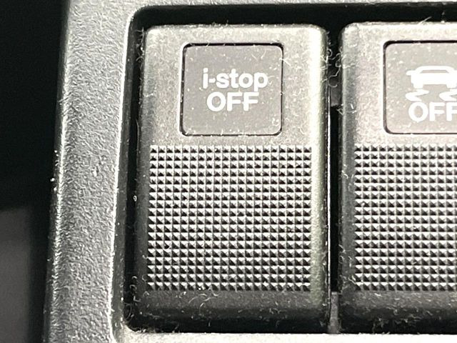 �y�A�C�h�����O�X�g�b�v�z�ԐM����a�؂Œ�Ԃ����ۂɃG���W�����~���A���ʂȔR���̏����}���܂��B�R��������ی�ɂȂ���@�\��G���W���̓u���[�L�𗣂��΍Ďn�����܂��B