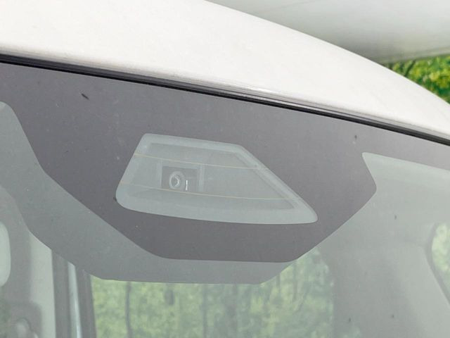 �y�X�Y�L �Z�[�t�e�B�T�|�[�g�z���s���ɑO���̎ԗ�����F�����A�Փ˂������Ȏ��͌x��ƃu���[�L�ŏՓˉ���Ɣ�Q�y�����A�V�X�g�B�����S�Ƀh���C�u�����y���݂��������܂��B