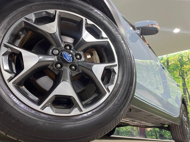 �y����17�C���`�A���~�z�C�[���z�O�ςɃ}�b�`���������A���~�z�C�[���𑕒����Ă���܂��B�e��ЊO�A���~�z�C�[����A�X�^�b�h���X�^�C�����戵�����Ă���܂��B���񂲑��k����������