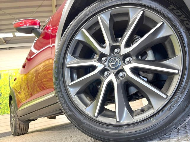 �y�����A���~�z�C�[���z�O�ςɃ}�b�`���������A���~�z�C�[���𑕒����Ă���܂��B�e��ЊO�A���~�z�C�[����A�X�^�b�h���X�^�C�����戵�����Ă���܂��B���񂲑��k����������