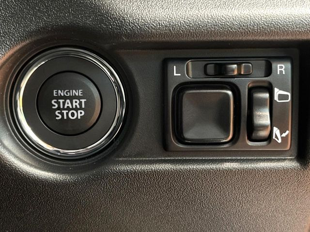 �y�L�[���X�X�^�[�g�V�X�e���z�J�o����|�P�b�g�ɓ��ꂽ�܂܂ł��h�A�̎{���E�������\�ȃX�}�[�g�L�[�𑕔��B�G���W���̃I���E�I�t�����J�M�����o���K�v����������Ƃ��Ă��֗��ł���