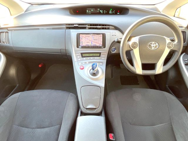 当店で取扱う中古車(登録済み未使用車を除く)は、法定点検整備を無料で実施いたします。ご契約時に別途法定点検整備費用を請求することはいたしませんのでご安心ください♪