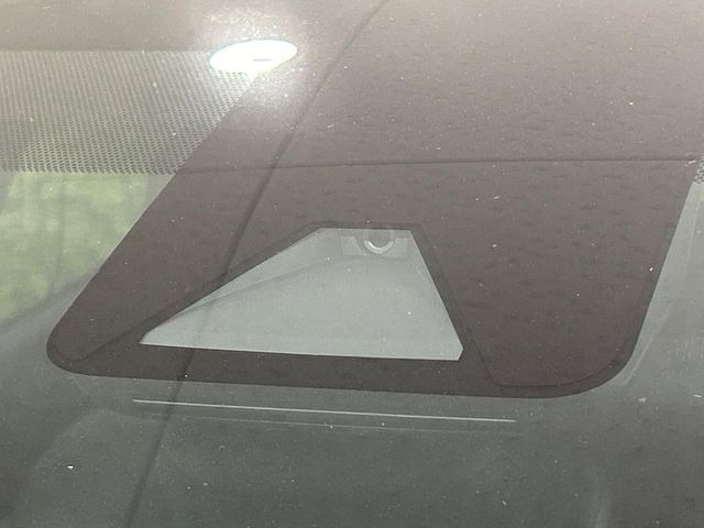 �y�v���N���b�V���Z�[�t�e�B�z�O���̎ԗ��������m���A�Փ˂������Ȏ��͌x��Œ��ӂ𑣂��A�u���[�L�𓥂ޗ͂��T�|�[�g�B�u���[�L�𓥂߂Ȃ������ꍇ�͏Փ˔�Q�y���u���[�L���쓮�A�Փˉ�����T�|�[�g���܂��B