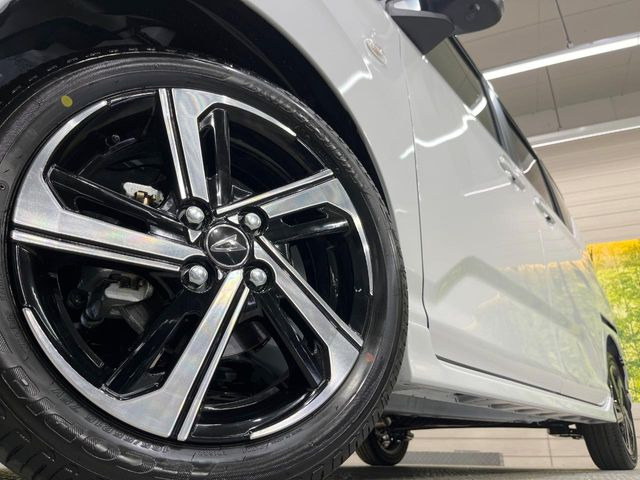 �y�����A���~�z�C�[���z�f�U�C�����̍��������A���~�z�C�[���𑕒����Ă���܂��B�e��ЊO�A���~�z�C�[����A�X�^�b�h���X�^�C�����戵�����Ă���܂��B���񂲑��k����������