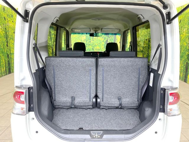 ���i�̂���������ʋ΁A���}���ɏ\���ȉ׎��X�y�[�X���m�ۂ��Ă���܂��B�Z�J���h�V�[�g��|���ƁA�傫�ȉו��̐ύڂ��\�ł���