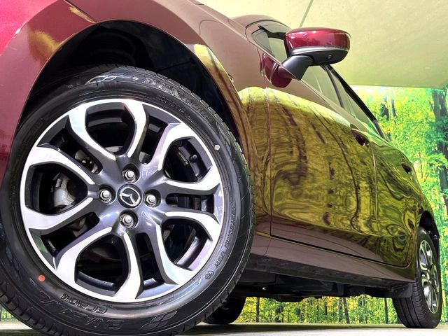 �y����16�C���`�A���~�z�C�[���z�O�ςɃ}�b�`���������A���~�z�C�[���𑕒����Ă���܂��B�e��ЊO�A���~�z�C�[����A�X�^�b�h���X�^�C�����戵�����Ă���܂��B���񂲑��k����������