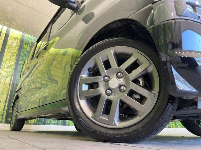 【純正15インチアルミホイール】外観にマッチした純正アルミホイールを装着しております。各種社外アルミホイールや、スタッドレスタイヤも取扱いしております。是非ご相談ください♪