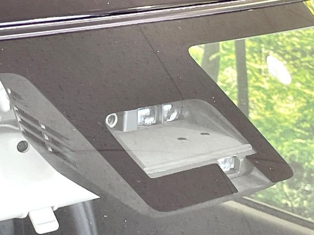 �y�X�Y�L �Z�[�t�e�B�T�|�[�g�z���s���ɑO���̎ԗ�����F�����A�Փ˂������Ȏ��͌x��ƃu���[�L�ŏՓˉ���Ɣ�Q�y�����A�V�X�g�B�����S�Ƀh���C�u�����y���݂��������܂��B