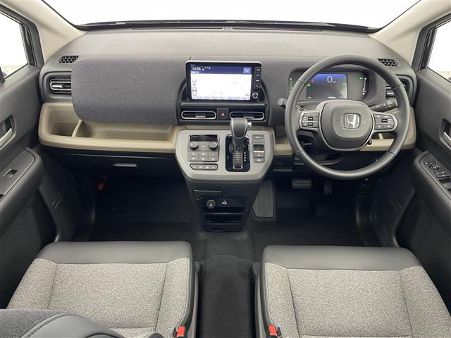 フリード1.5 e:HEV エアー EX