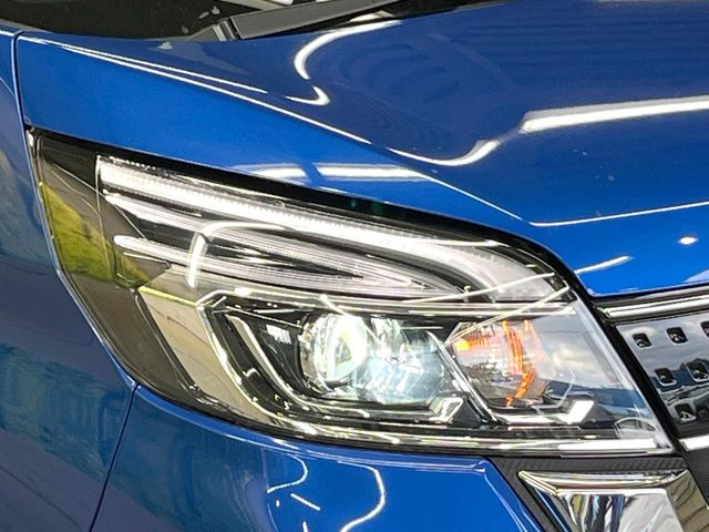 �yLED�w�b�h���C�g�z���V����ԑ��s�����ǍD�Ȏ��E���m�ۂ����S���ĉ^�]�ł��鍂�P�xLED�w�b�h���C�g�𑕔�!�_�����x�������A����d�͂��}�����Ă��܂��B