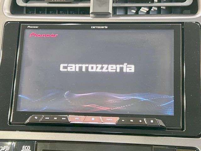 �y���ʃi�r�z�l�C�̑�^8�C���`�i�r�𑕔��B���݊��̂�����ʂ̓C���p�N�g��!�i�r���p���̃}�b�v�\���͌��₷���A�e���r��DVD�͗Տꊴ���A�b�v!�����̃h���C�u���O�b�Ɗy�����Ȃ�܂���