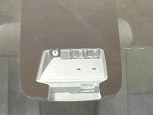 �y�v���N���b�V���Z�[�t�e�B�z�O���̎ԗ��������m���A�Փ˂������Ȏ��͌x��Œ��ӂ𑣂��A�u���[�L�𓥂ޗ͂��T�|�[�g�B�u���[�L�𓥂߂Ȃ������ꍇ�͏Փ˔�Q�y���u���[�L���쓮�A�Փˉ�����T�|�[�g���܂��B