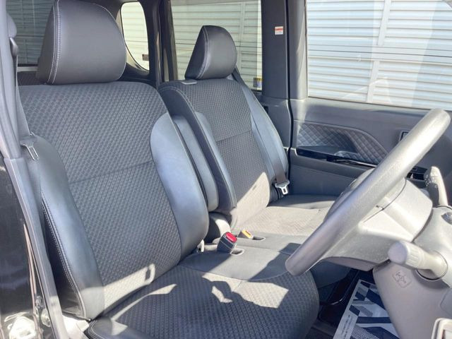 �y�n�[�t���U�[�V�[�g�z�������ƍ���S�n�𗼗������l�C�̃V�[�g���w�ʁE���ʂ̃t�@�u���b�N�f�ނ́A�ʋC���̗ǂ��⊊��ɂ����ɗD��Ă��܂��B�C���╞���ɍ��E���ꂸ���K�ɂ���肢�������܂��B