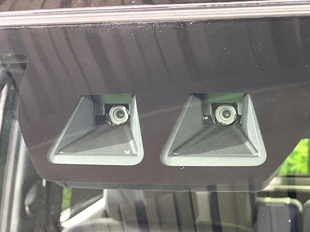 �y�X�}�[�g�A�V�X�g�z���s���ɑO���̎ԗ�����F�����A�Փ˂������Ȏ��͌x��ƃu���[�L�ŏՓˉ���Ɣ�Q�y�����A�V�X�g�B�����S�Ƀh���C�u�����y���݂��������܂��B