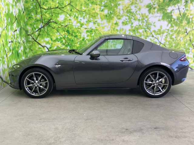 ロードスターRF2.0 VS ホワイトセレクション