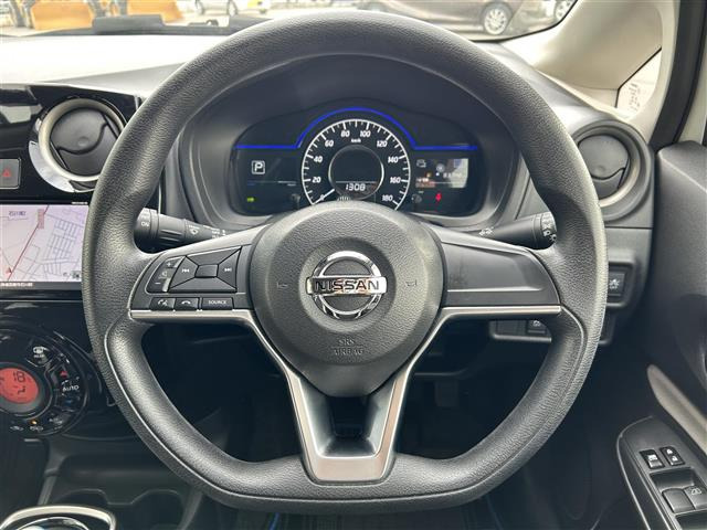 ノート1.2 e-POWER X FOUR 4WD