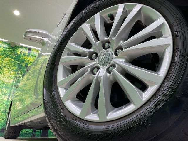 �y����16�C���`�A���~�z�C�[���z�O�ςɃ}�b�`���������A���~�z�C�[���𑕒����Ă���܂��B�e��ЊO�A���~�z�C�[����A�X�^�b�h���X�^�C�����戵�����Ă���܂��B���񂲑��k����������