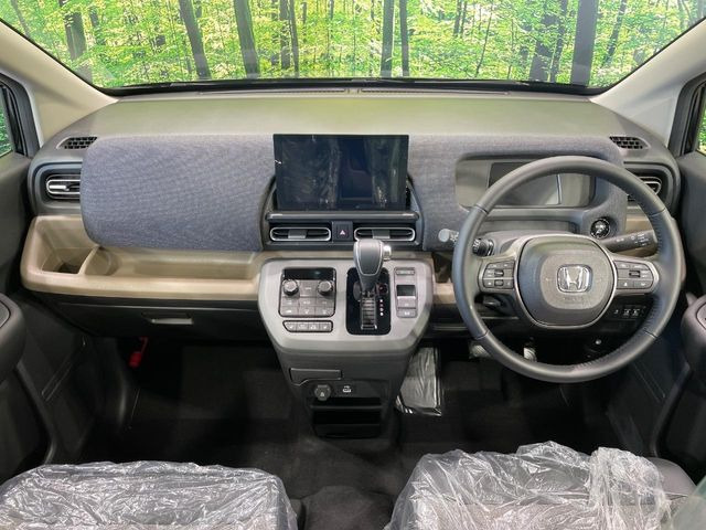 フリード1.5 e:HEV エアー EX