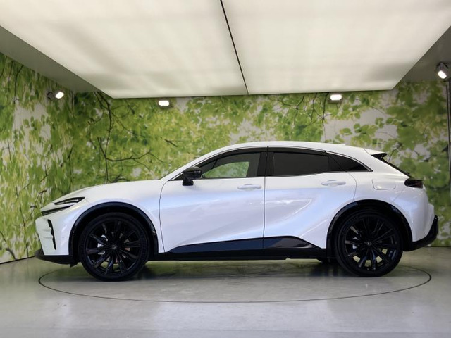 クラウンスポーツ2.5 Z E-Four 4WD