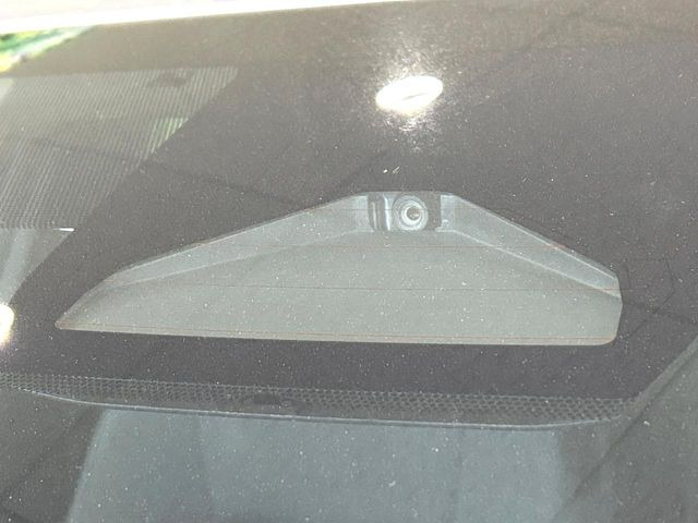 �y�g���^�Z�[�t�e�B�Z���X�z���s���ɑO���̎ԗ�����F�����A�Փ˂������Ȏ��͌x��ƃu���[�L�ŏՓˉ���Ɣ�Q�y�����A�V�X�g�B�����S�Ƀh���C�u�����y���݂��������܂��B