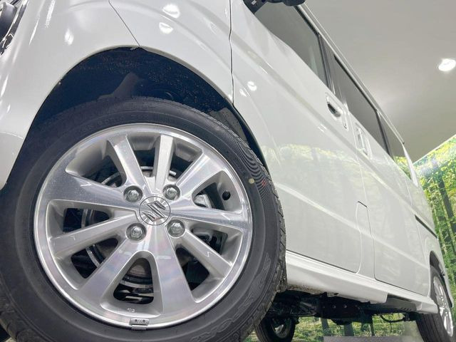 �y����14�C���`�A���~�z�C�[���z�O�ςɃ}�b�`���������A���~�z�C�[���𑕒����Ă���܂��B�e��ЊO�A���~�z�C�[����A�X�^�b�h���X�^�C�����戵�����Ă���܂��B���񂲑��k����������