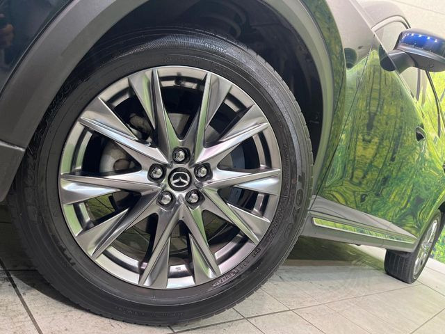 �y����19�C���`�A���~�z�C�[���z�O�ςɃ}�b�`���������A���~�z�C�[���𑕒����Ă���܂��B�e��ЊO�A���~�z�C�[����A�X�^�b�h���X�^�C�����戵�����Ă���܂��B���񂲑��k����������