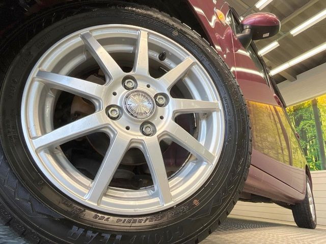 �y14�C���`�A���~�z�C�[���z�O�ςɃ}�b�`�����A���~�z�C�[���𑕒����Ă���܂��B�e��A���~�z�C�[����A�X�^�b�h���X�^�C�����戵�����Ă���܂��B���񂲑��k����������