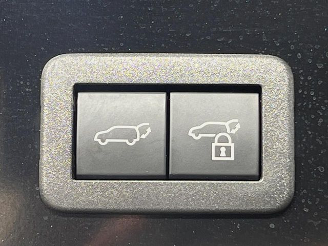 �y�p���[�o�b�N�h�A�z�X�}�[�g�L�[��^�]�Ȃ̃{�^�������������Ń��A�Q�[�g�������ŊJ���܂�!�ו��������Ă��鎞��A�����ʒu�ɂ���o�b�N�h�A��߂�ۂɕ֗��ȋ@�\�ł���