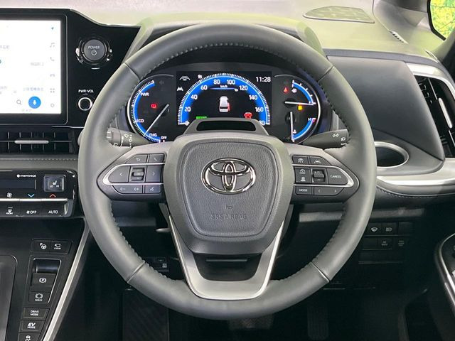 �y�����v�����X�e�A�����O�z�㎿�Ȋv���g�p���邱�ƂŁA��ɂ����������݂ƂĂ��^�]���₷���n���h���ł���