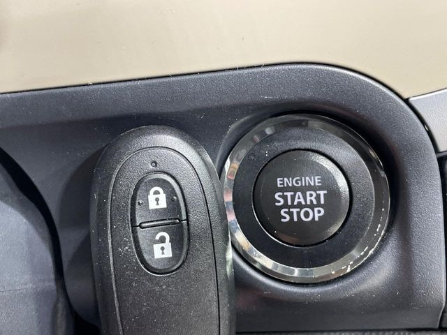 �y�L�[���X�X�^�[�g�V�X�e���z�J�o����|�P�b�g�ɓ��ꂽ�܂܂ł��h�A�̎{���E�������\�ȃX�}�[�g�L�[�𑕔��B�G���W���̃I���E�I�t�����J�M�����o���K�v����������Ƃ��Ă��֗��ł���