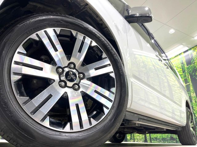 �y����18�C���`�A���~�z�C�[���z�O�ςɃ}�b�`���������A���~�z�C�[���𑕒����Ă���܂��B�e��ЊO�A���~�z�C�[����A�X�^�b�h���X�^�C�����戵�����Ă���܂��B���񂲑��k����������