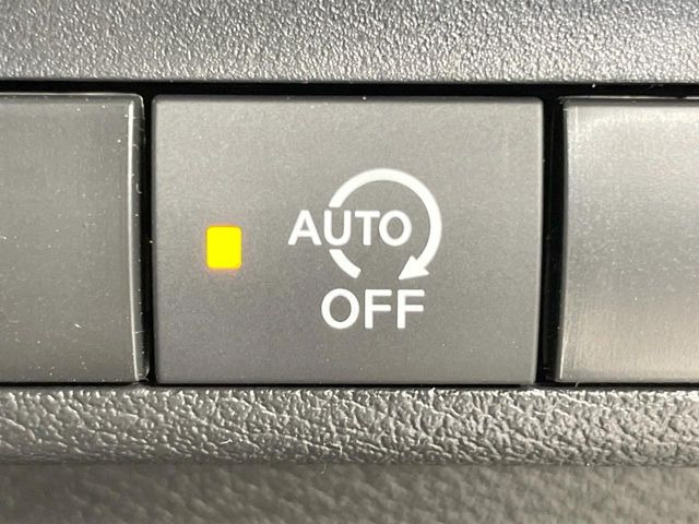 �y�A�C�h�����O�X�g�b�v�z�ԐM����a�؂Œ�Ԃ����ۂɃG���W�����~���A���ʂȔR���̏����}���܂��B�R��������ی�ɂȂ���@�\��G���W���̓u���[�L�𗣂��΍Ďn�����܂��B