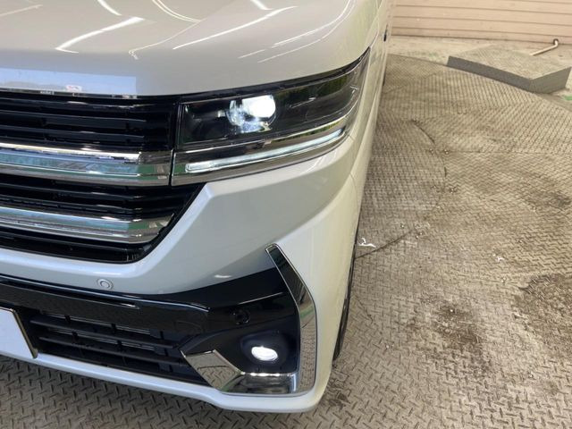 �yLED�w�b�h���C�g�z���V����ԑ��s�����ǍD�Ȏ��E���m�ۂ����S���ĉ^�]�ł��鍂�P�xLED�w�b�h���C�g�𑕔�!�_�����x�������A����d�͂��}�����Ă��܂��B