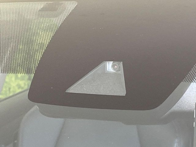 �y�g���^�Z�[�t�e�B�Z���X�z���s���ɑO���̎ԗ�����F�����A�Փ˂������Ȏ��͌x��ƃu���[�L�ŏՓˉ���Ɣ�Q�y�����A�V�X�g�B�����S�Ƀh���C�u�����y���݂��������܂��B