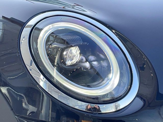 ��LED�w�b�h���C�g:��ԑ��s�����ǍD�Ȏ��E���m�ۂ����S���ĉ^�]�ł��鍂�P�xLED�w�b�h���C�g�𑕔�!�_�����x�������A����d�͂��}�����Ă��܂��B