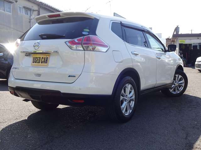 エクストレイル2.0 20X エマージェンシーブレーキパッケージ 4WD 3列車