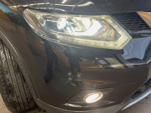 �yLED�w�b�h���C�g�z���V����ԑ��s�����ǍD�Ȏ��E���m�ۂ����S���ĉ^�]�ł��鍂�P�xLED�w�b�h���C�g�𑕔�!�_�����x�������A����d�͂��}�����Ă��܂��B