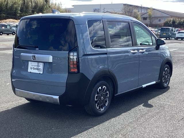 フリード1.5 クロスター