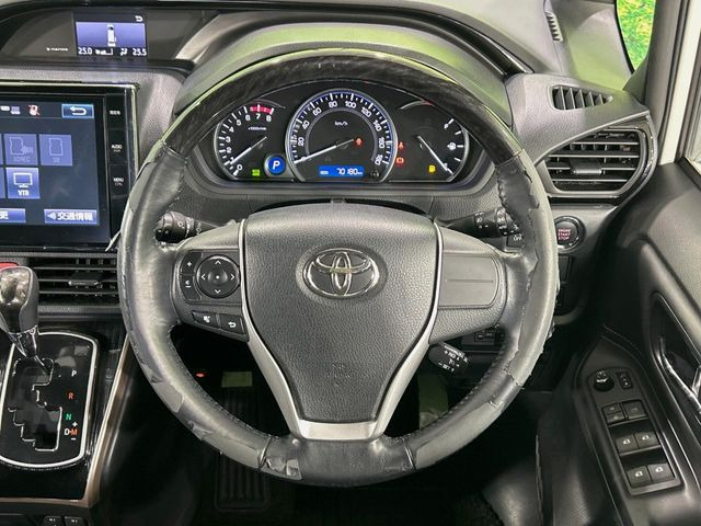 �y�����v�����X�e�A�����O�z�㎿�Ȋv���g�p���邱�ƂŁA��ɂ����������݂ƂĂ��^�]���₷���n���h���ł���