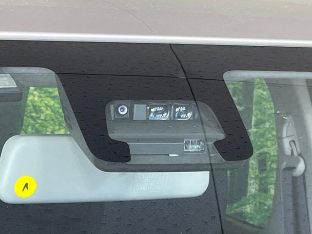 �y�f���A���Z���T�[�u���[�L�T�|�[�g�z���s���ɑO���̎ԗ�����F�����A�Փ˂������Ȏ��͌x��ƃu���[�L�ŏՓˉ���Ɣ�Q�y�����A�V�X�g�B�����S�Ƀh���C�u�����y���݂��������܂��B