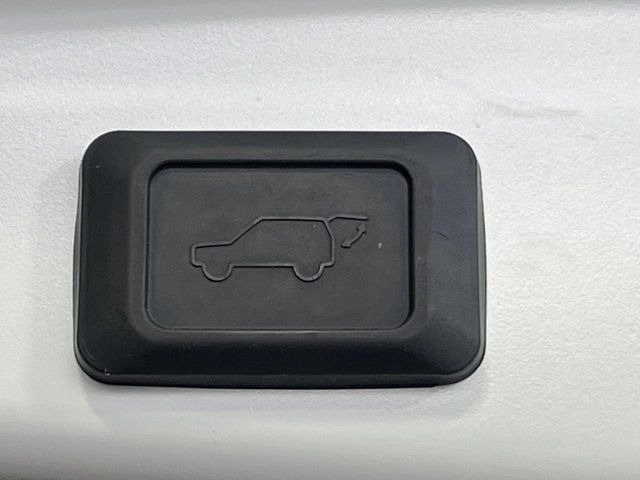 �y�p���[�o�b�N�h�A�z�X�}�[�g�L�[��^�]�Ȃ̃{�^�������������Ń��A�Q�[�g�������ŊJ���܂�!�ו��������Ă��鎞��A�����ʒu�ɂ���o�b�N�h�A��߂�ۂɕ֗��ȋ@�\�ł���