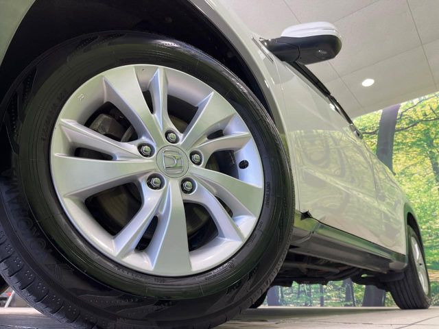 �y�O���[�h��p����16�C���`�A���~�z�C�[���z�f�U�C�����̍��������A���~�z�C�[���𑕒����Ă���܂��B�e��ЊO�A���~�z�C�[����A�X�^�b�h���X�^�C�����戵�����Ă���܂��B���񂲑��k����������